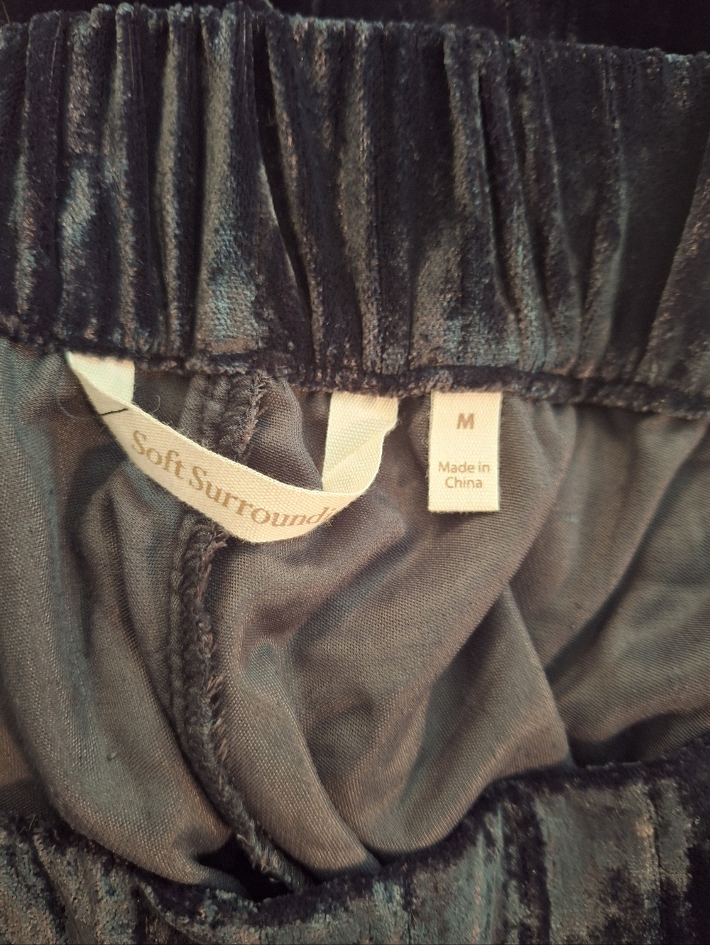 Soft Surroundings Black Crushed Velvet Wide Leg Pants Medium NWT *Q - Picture 6 of 9